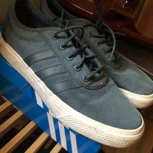 ADIDAS LOW TOP SNEAKERS